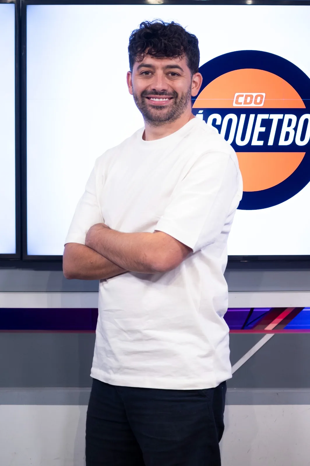 Bruno Sampieri en el set de CDO Básquetbol
